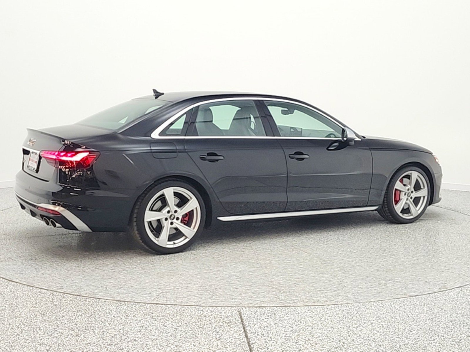 Used 2023 Audi S4 Premium Plus w/ Premium Plus Package image 5