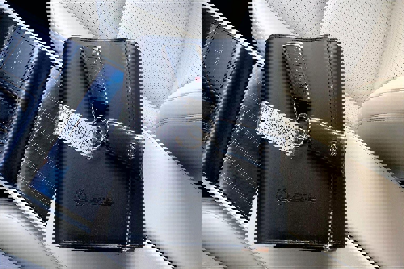 Used 2023 Lexus GX 460 Luxury w/ Accessory Package image 11