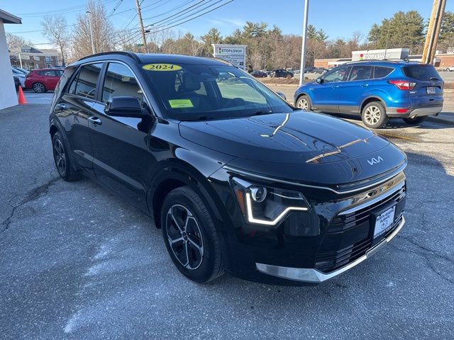 Used 2024 Kia Niro SX image 1