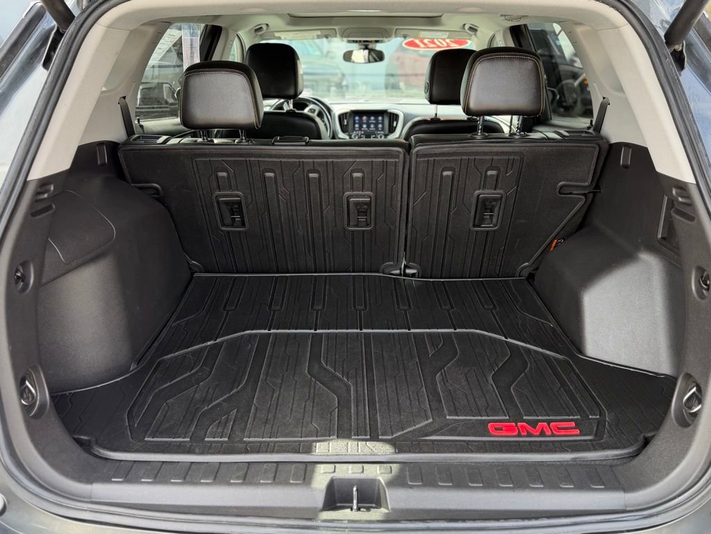 Used 2021 GMC Terrain SLT image 5