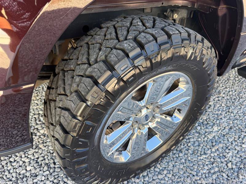 Used 2018 Ford F150 XLT w/ Equipment Group 302A Luxury AWD/4WD image 11