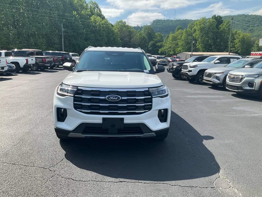 New 2026 Ford Explorer Active w/ Active Comfort Package RWD video 2
