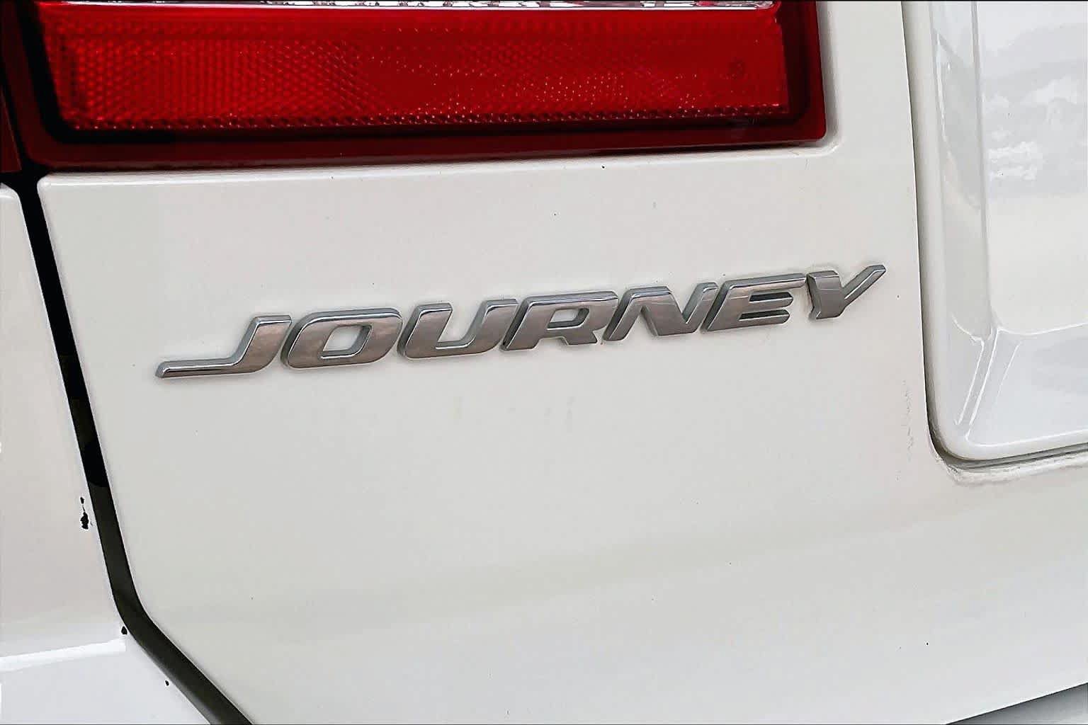 Used 2018 Dodge Journey SE w/ Popular Equipment Group FWD image 11