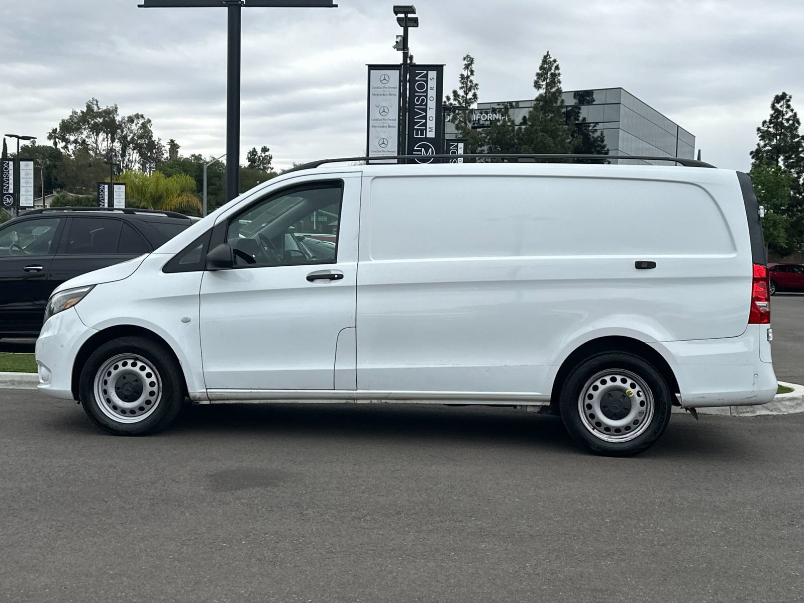 Used 2022 Mercedes-Benz Metris image 6
