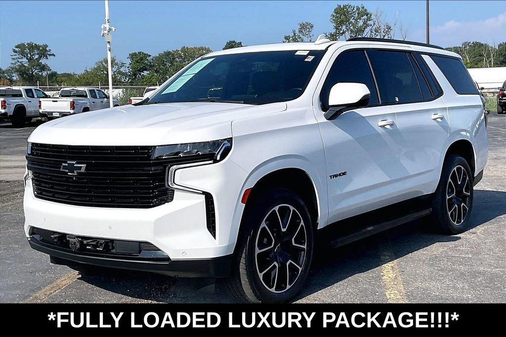 Used 2024 Chevrolet Tahoe RST w/ Luxury Package AWD/4WD image 1