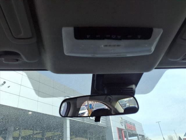 New 2025 Nissan Versa SV w/ Trunk Package image 32