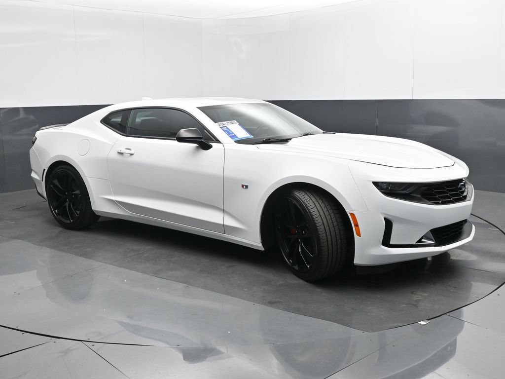 Used 2024 Chevrolet Camaro LT w/ RS Package RWD image 31
