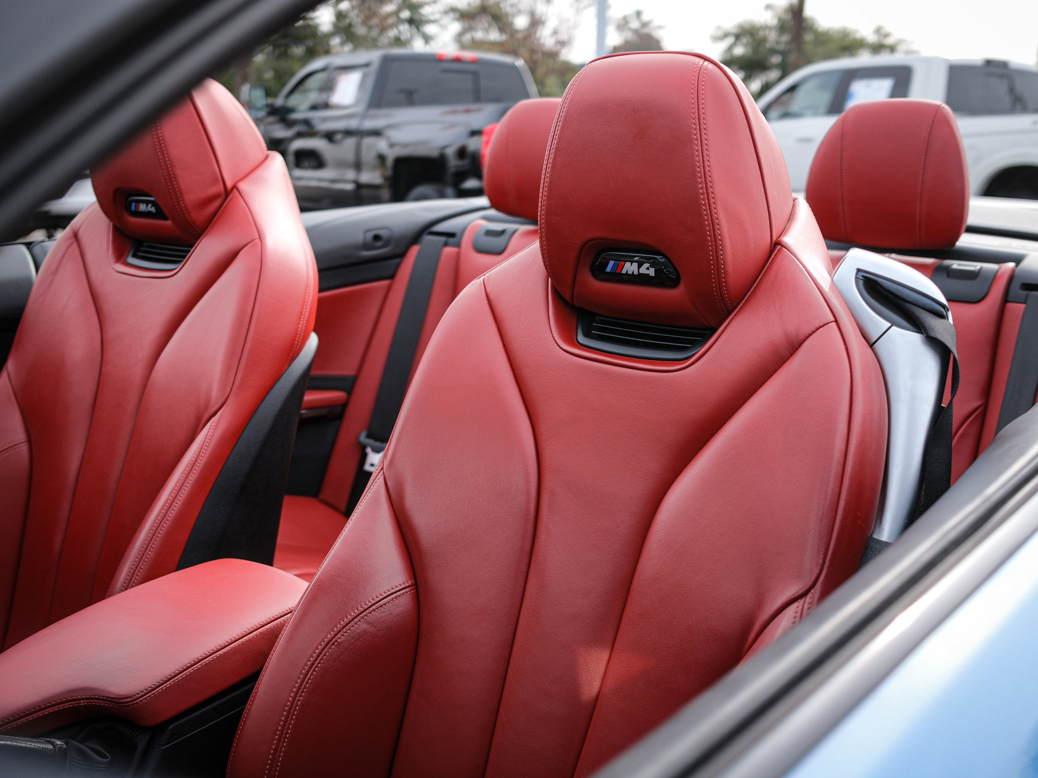 Used 2018 BMW M4 Convertible image 29