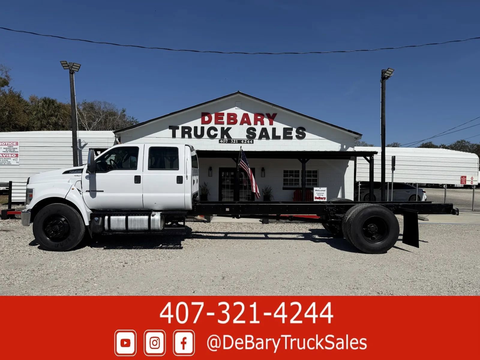 Used 2022 Ford F750 2WD Crew Cab Super Duty image 4
