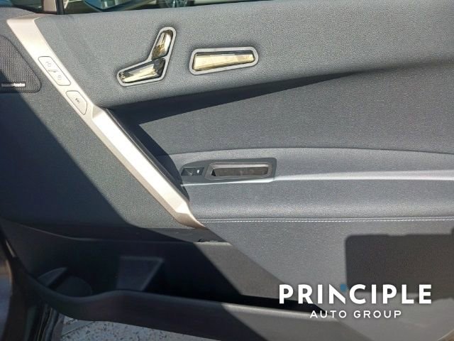 New 2023 BMW iX xDrive50 w/ Premium Package image 16