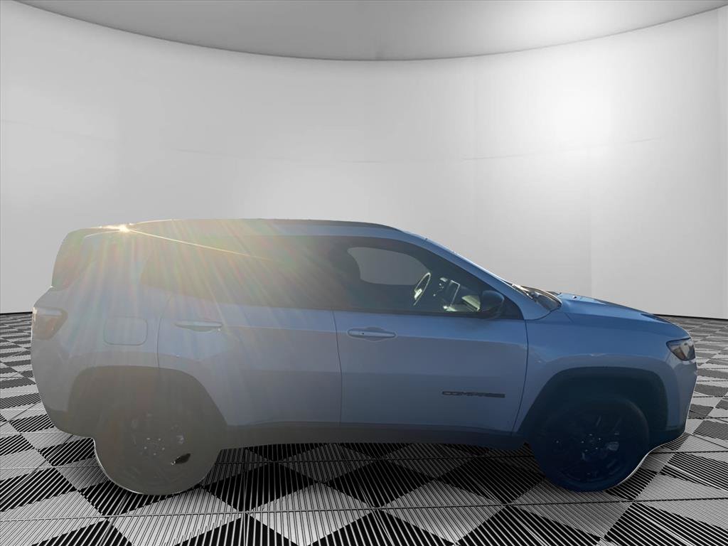 New 2026 Jeep Compass Latitude AWD/4WD image 5