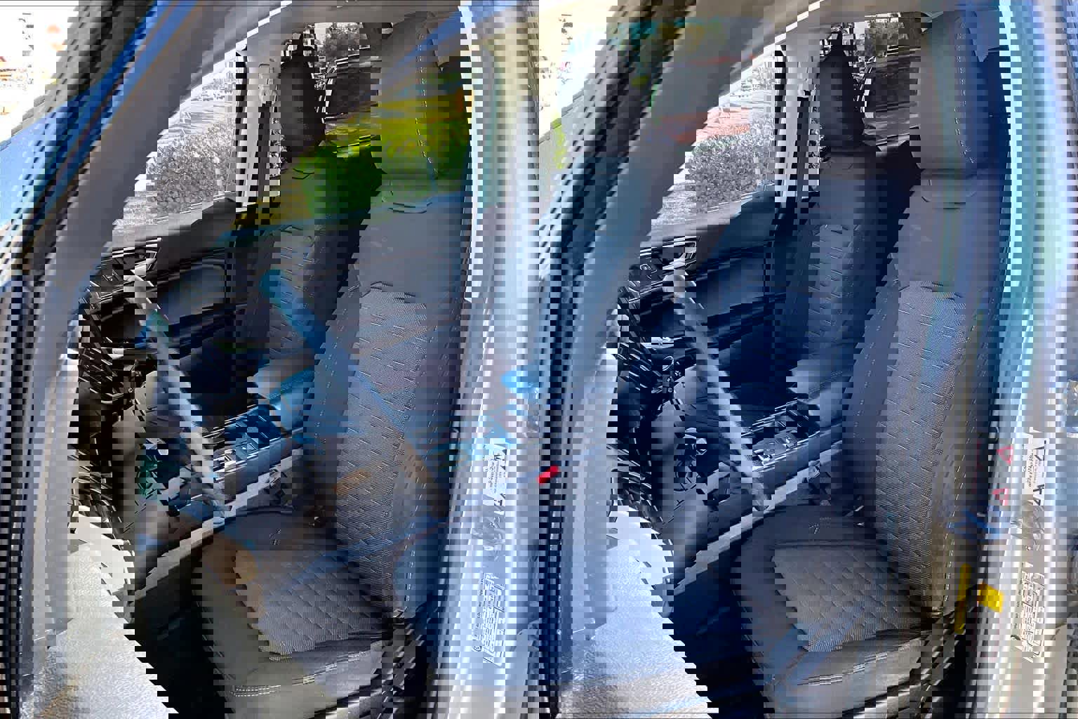 Used 2022 Ford Edge SE image 8