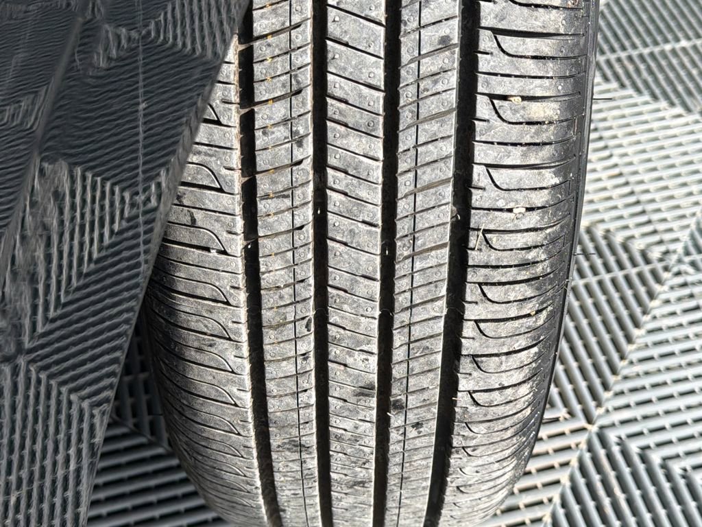 Used 2025 Hyundai Elantra SE image 18