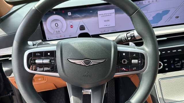 Used 2025 Genesis GV80 2.5T Advanced AWD/4WD image 12