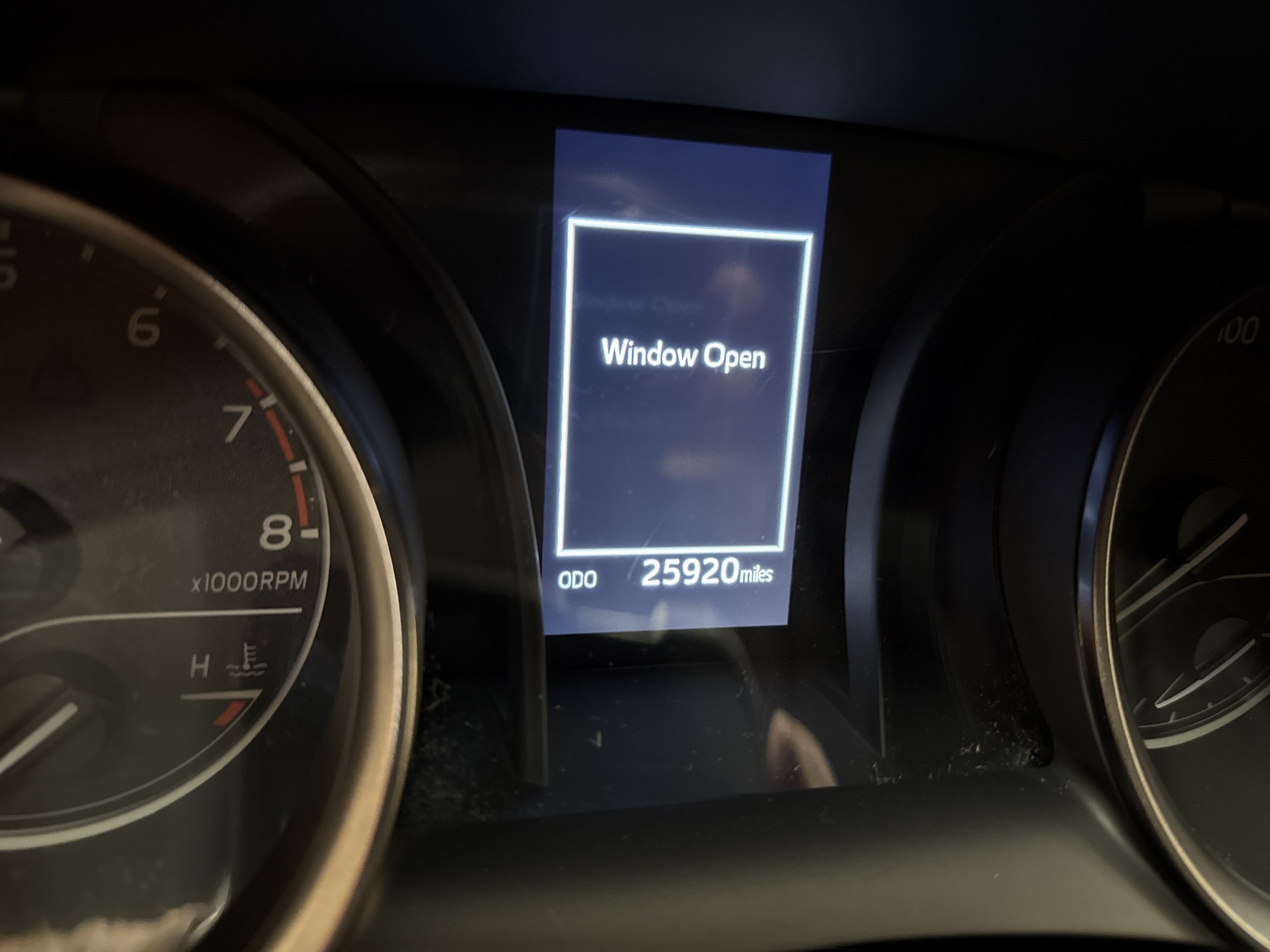 Used 2023 Toyota Camry SE FWD image 5