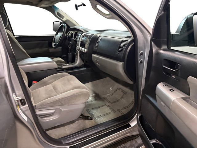 Used 2008 Toyota Sequoia SR5 AWD/4WD image 11