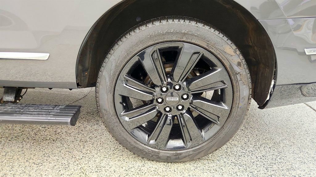 Used 2024 Lincoln Navigator Black Label image 9