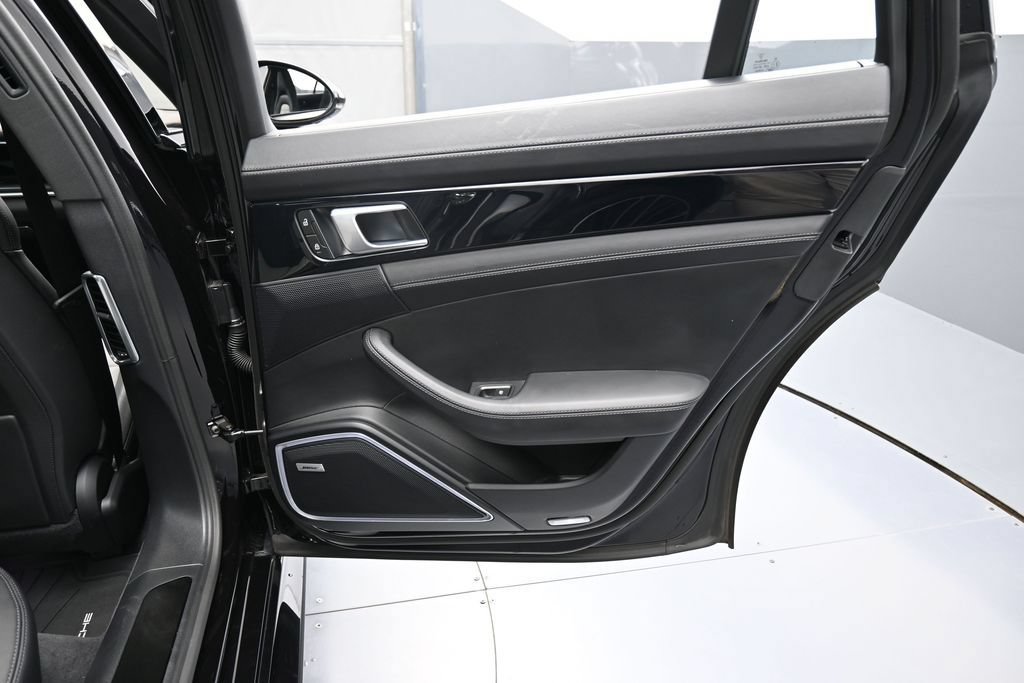 Certified 2023 Porsche Panamera 4S AWD/4WD image 27