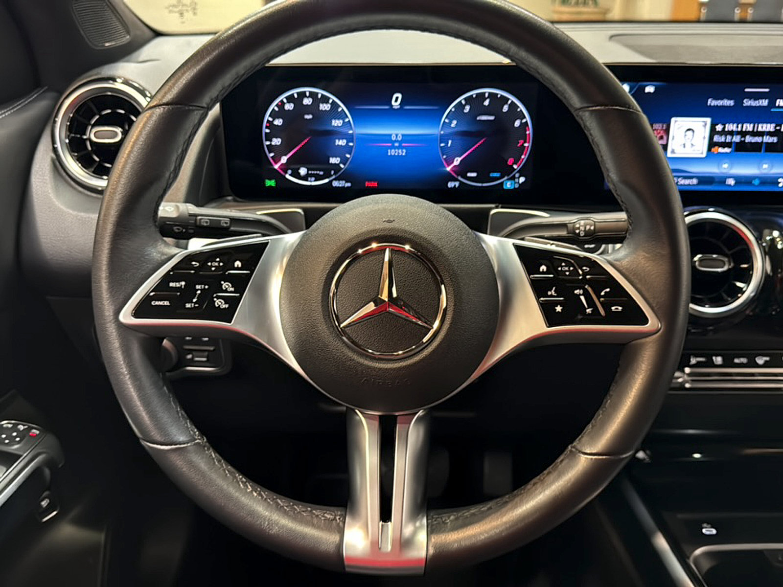 Certified 2025 Mercedes-Benz GLB 250 image 21