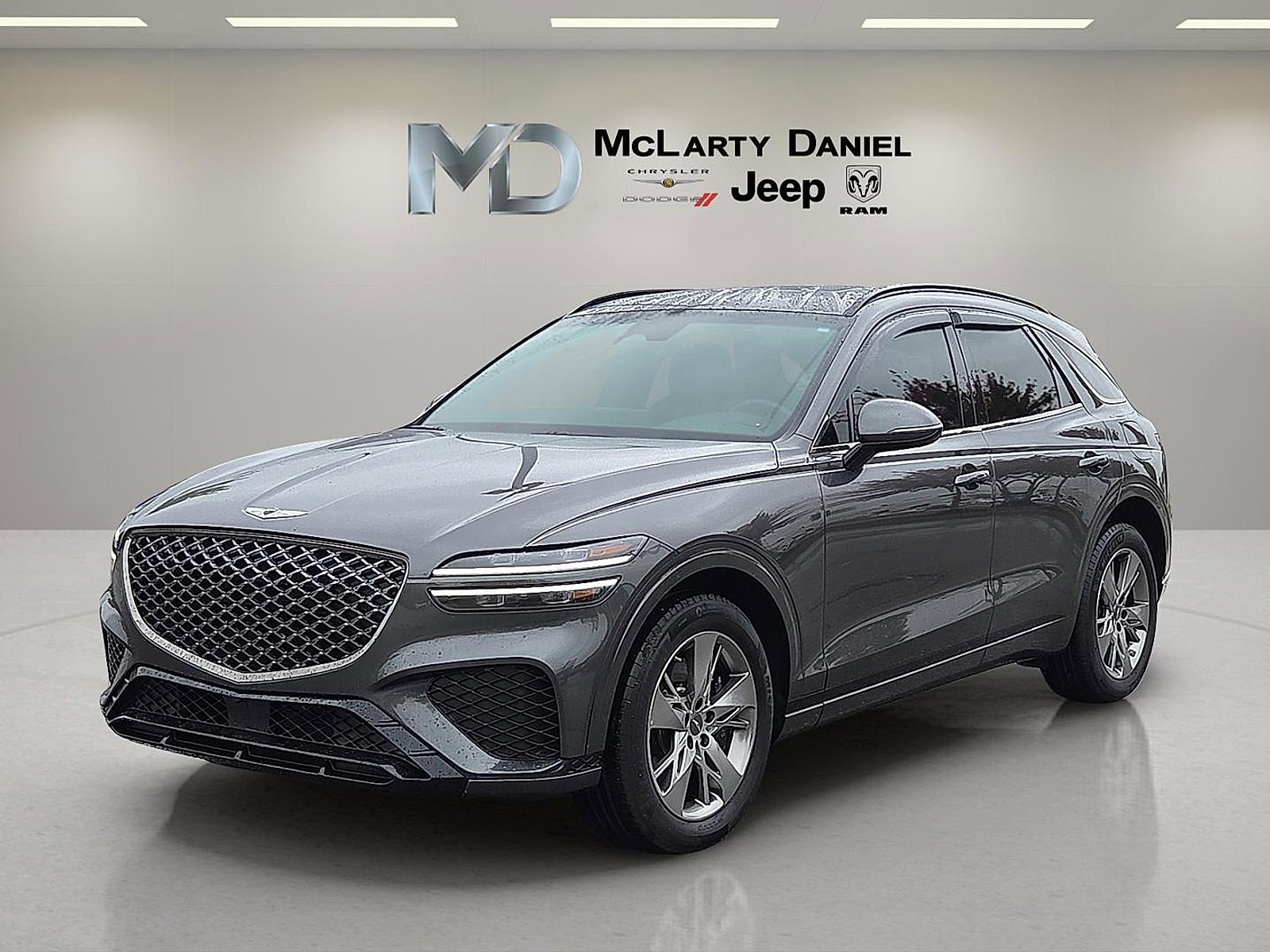 Used 2024 Genesis GV70 3.5T Sport image 2