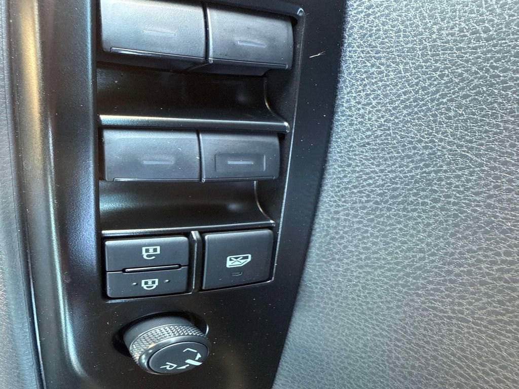 Used 2026 Toyota Camry SE w/ Convenience Package image 17