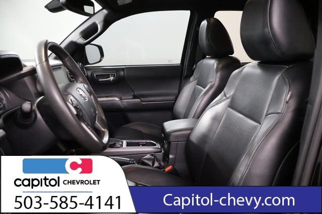 Used 2019 Toyota Tacoma TRD Off-Road w/ TRD Premium Off Road Package AWD/4WD image 13
