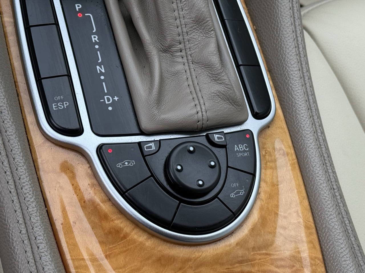 Used 2005 Mercedes-Benz SL 500 image 14