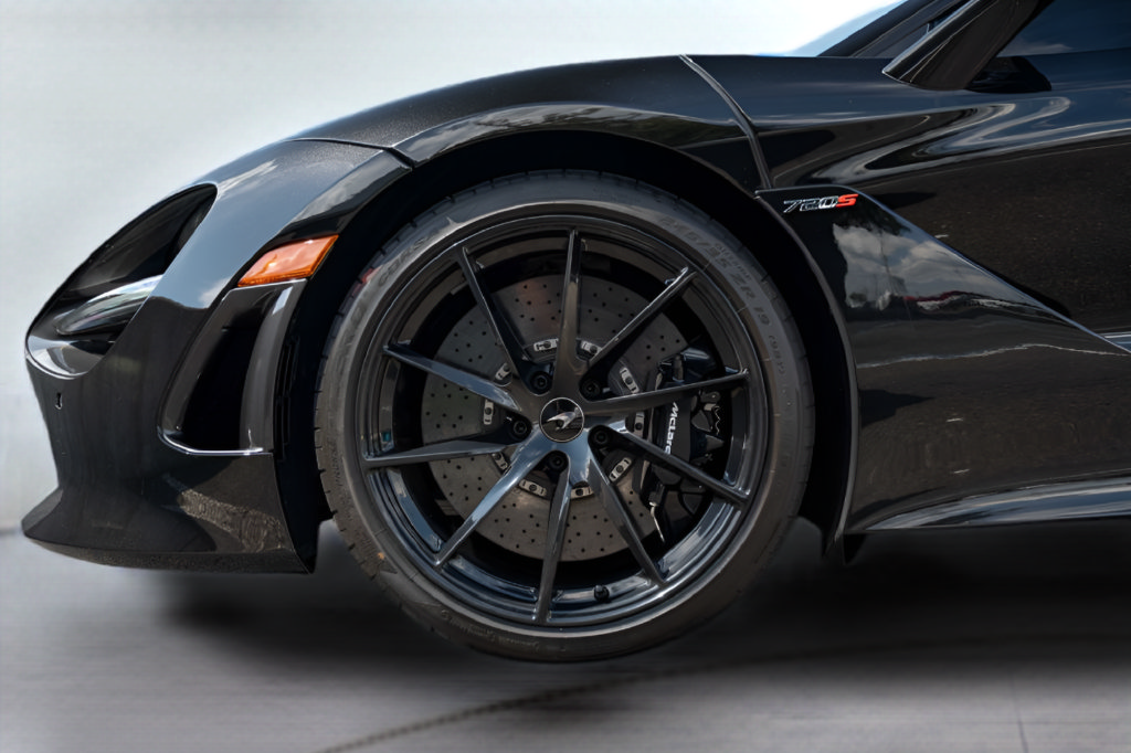 Used 2019 McLaren 720S RWD image 29