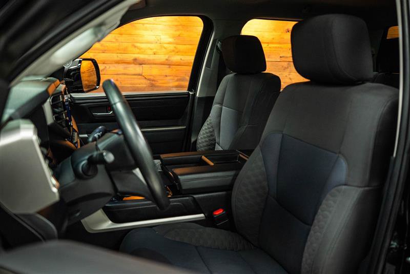 Used 2022 Toyota Tundra SR5 w/ SR5 Convenience Package image 9