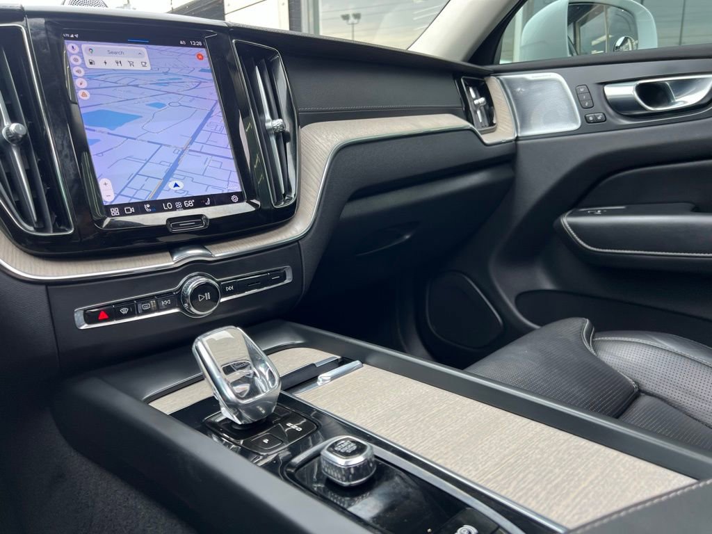 Used 2022 Volvo XC60 T8 Inscription w/ Advanced Package image 44