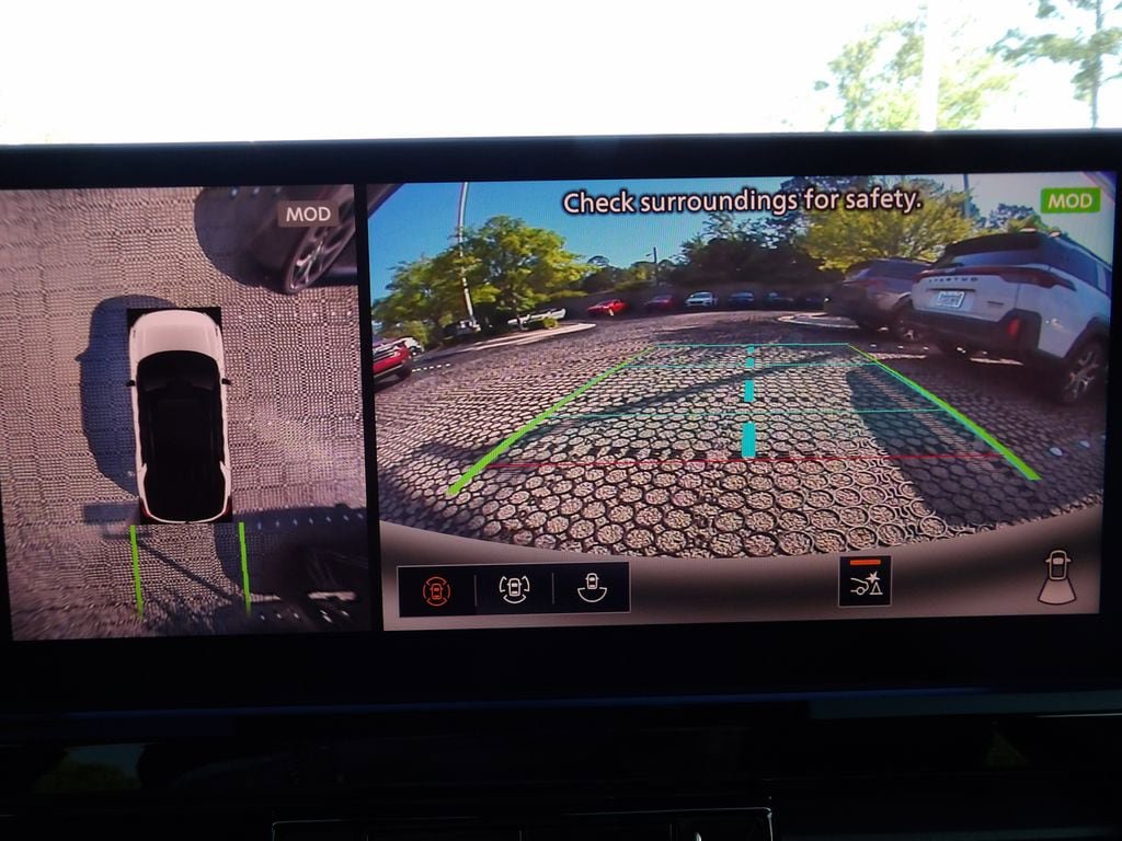 Used 2026 Nissan Pathfinder Rock Creek w/ Rock Creek Premium Package AWD/4WD image 22