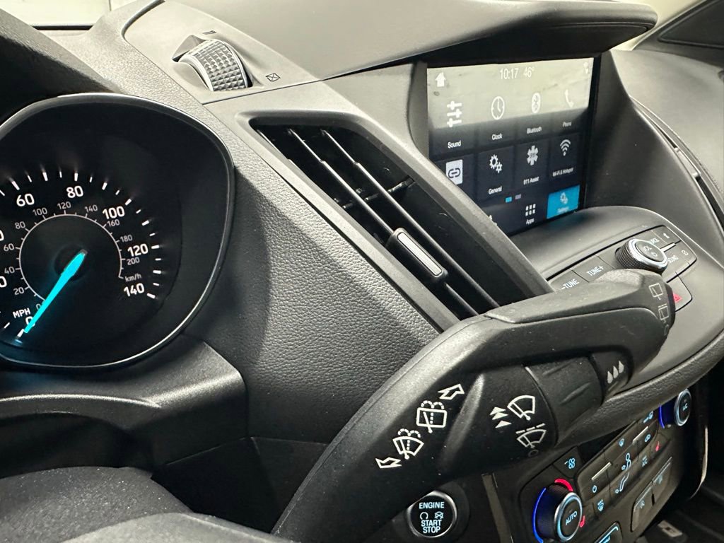 Used 2019 Ford Escape SEL image 22