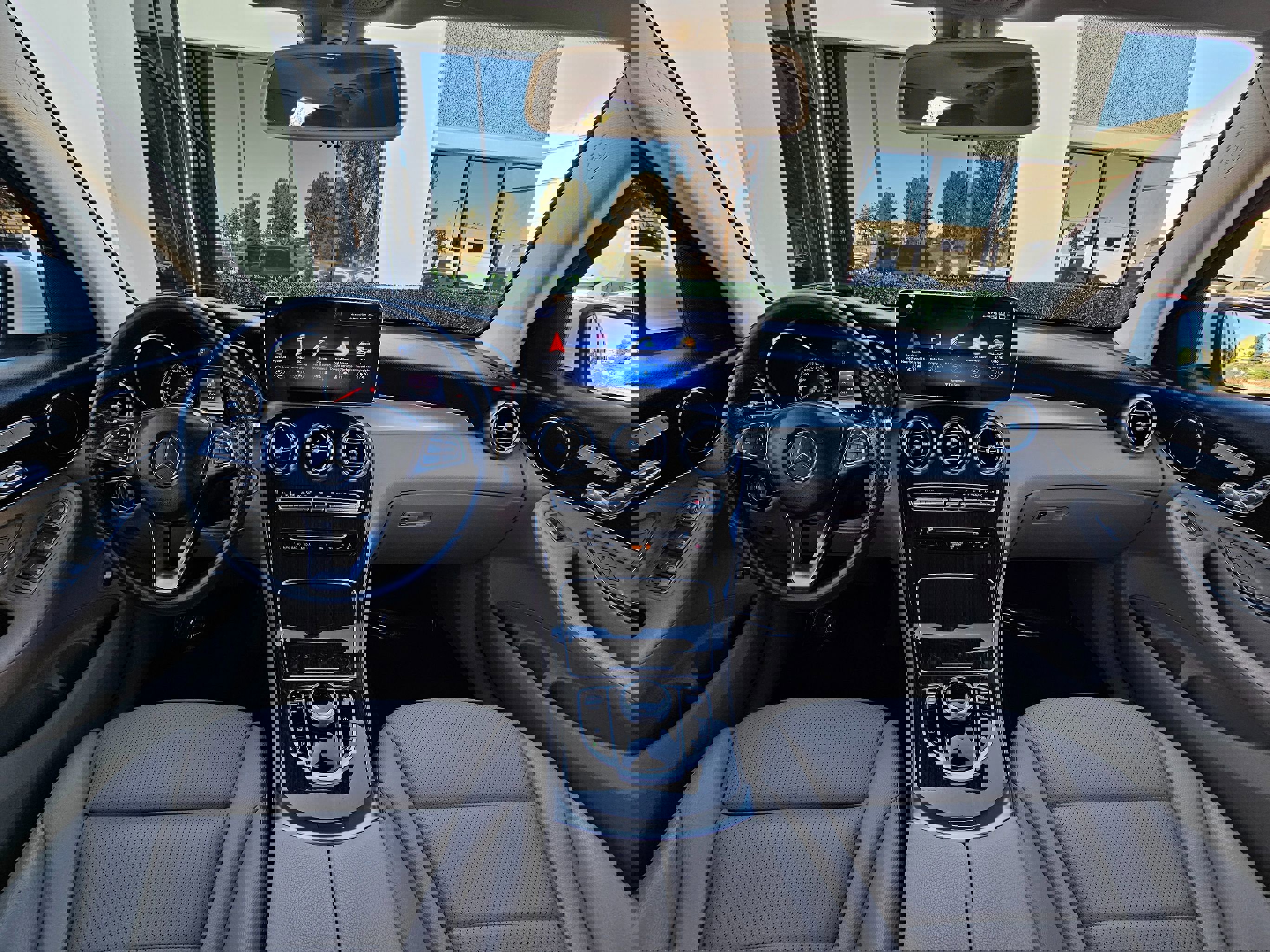 Used 2017 Mercedes-Benz GLC 300 4MATIC SUV image 22