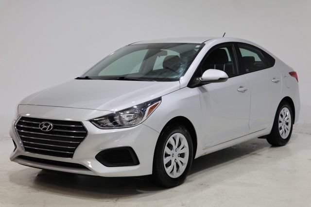 Used 2022 Hyundai Accent SE FWD image 3