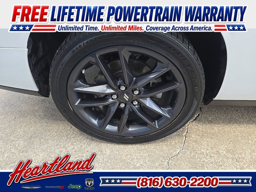 Used 2022 Dodge Challenger GT w/ Blacktop Package AWD/4WD image 26