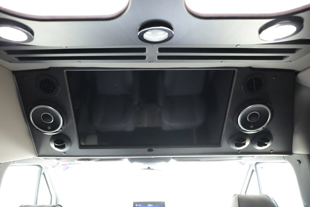 Used 2021 Mercedes-Benz Sprinter 3500 image 18