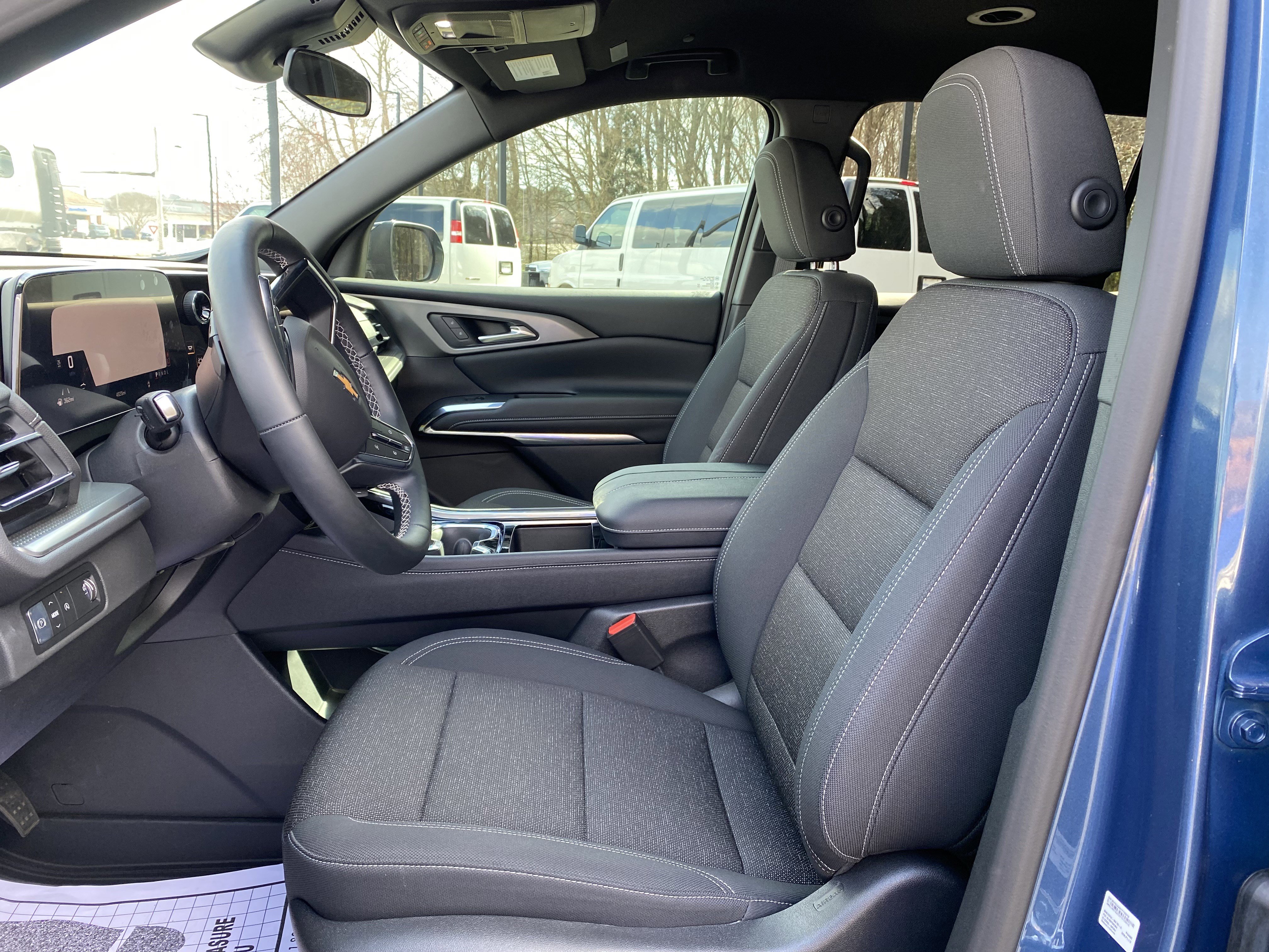 Used 2026 Chevrolet Traverse LT image 16