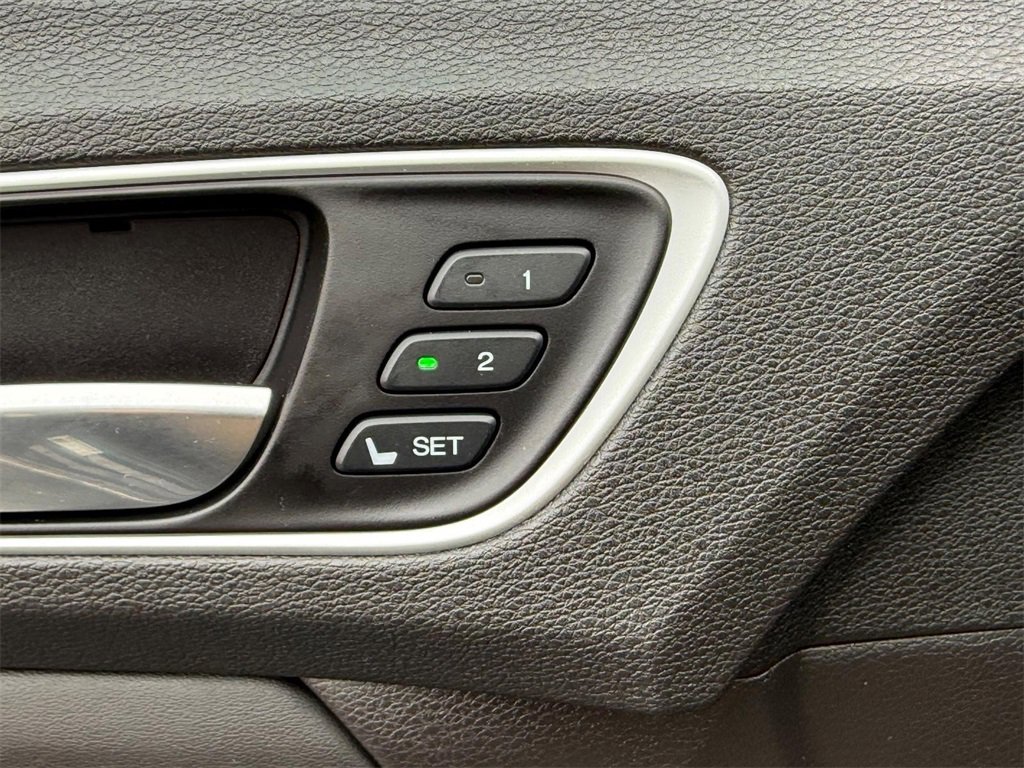 Certified 2018 Acura TLX V6 SH-AWD w/ Advance Package image 16