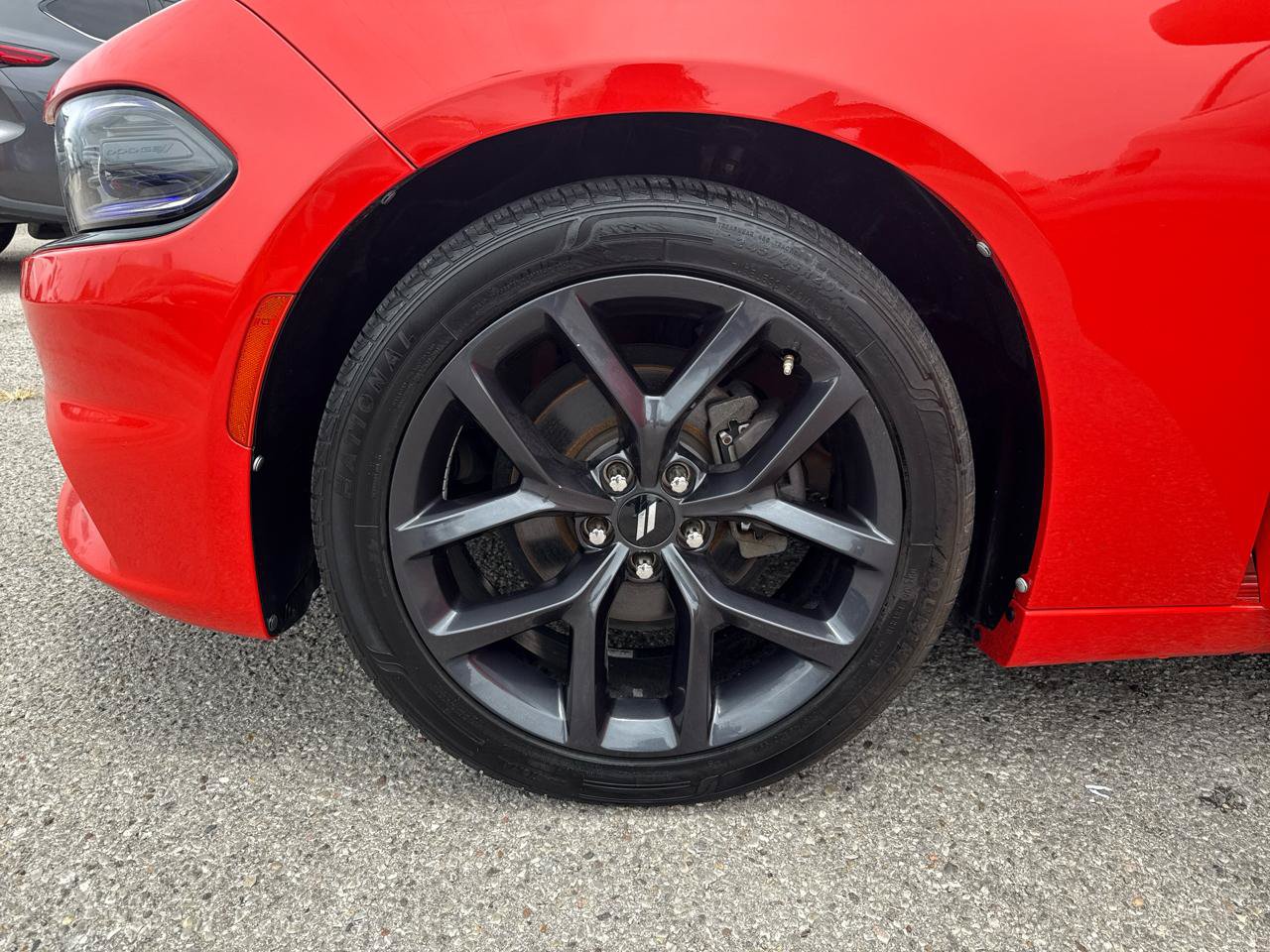 Used 2019 Dodge Charger SXT w/ Blacktop Package RWD image 25