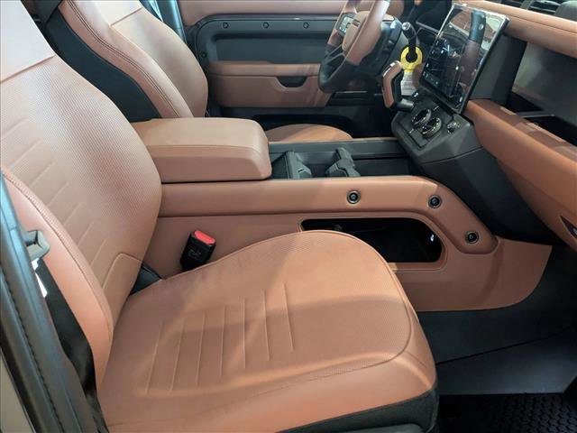 New 2026 Land Rover Defender 110 OCTA image 18