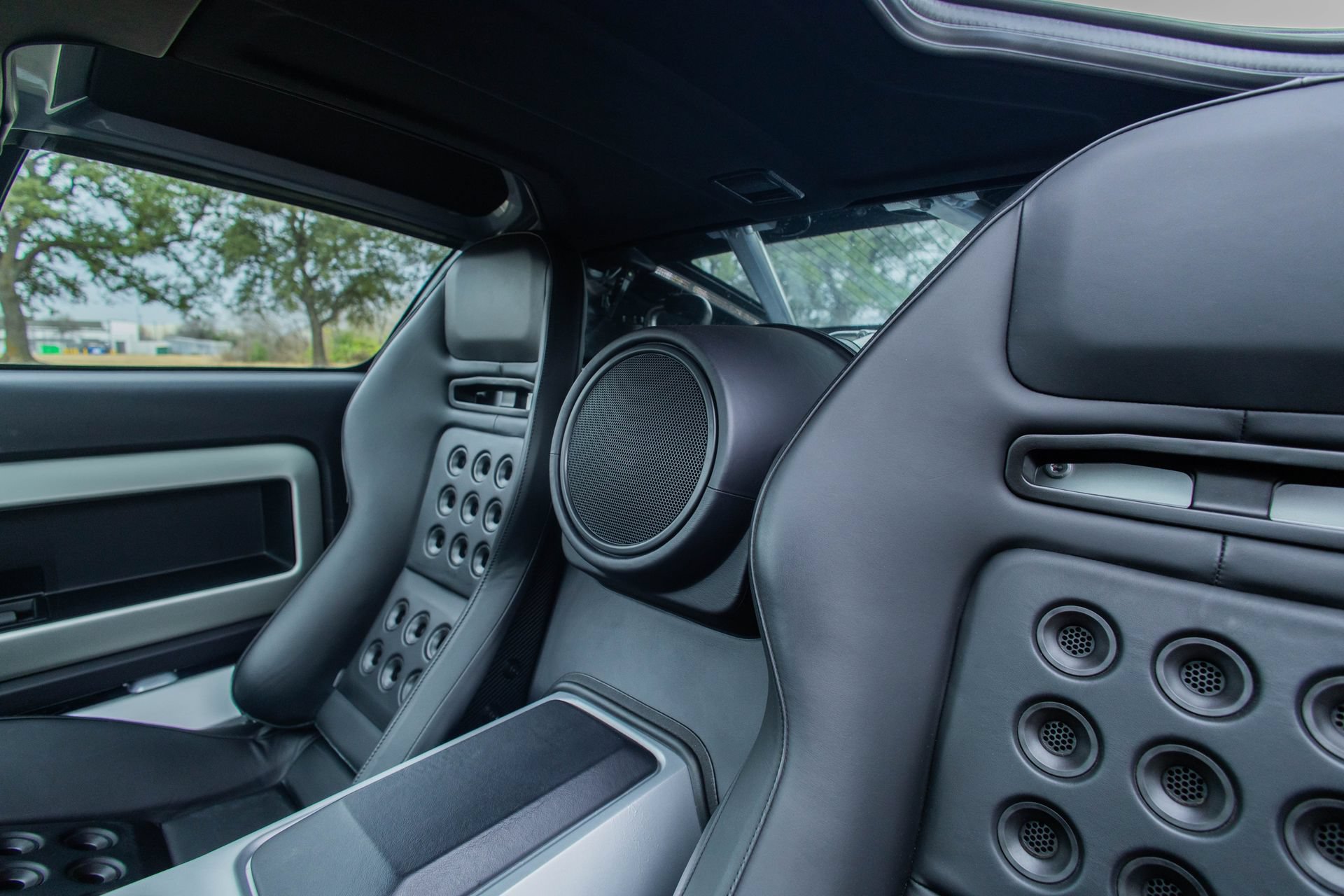 Used 2006 Ford GT RWD image 55