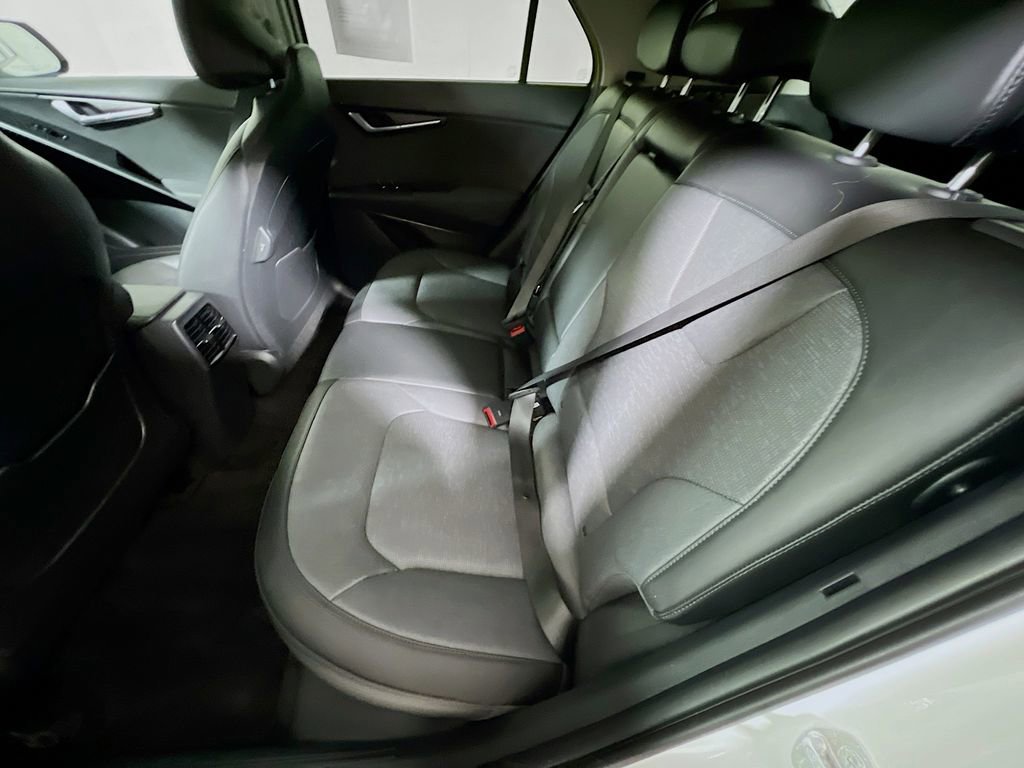 Used 2023 Kia Niro Wave w/ Wave Preserve Package image 24