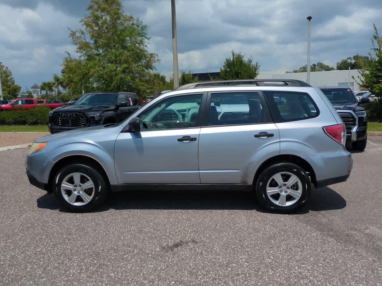 Used 2012 Subaru Forester 2.5X w/ Alloy Wheel Pkg AWD/4WD image 3