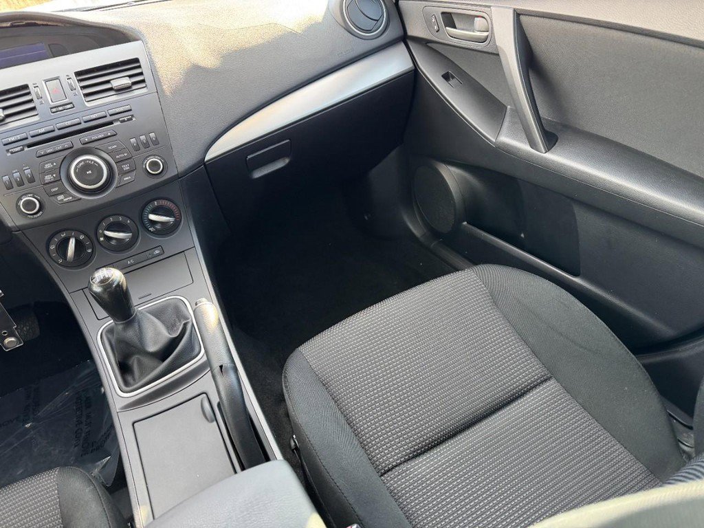 Used 2012 MAZDA MAZDA3 i Sport image 15