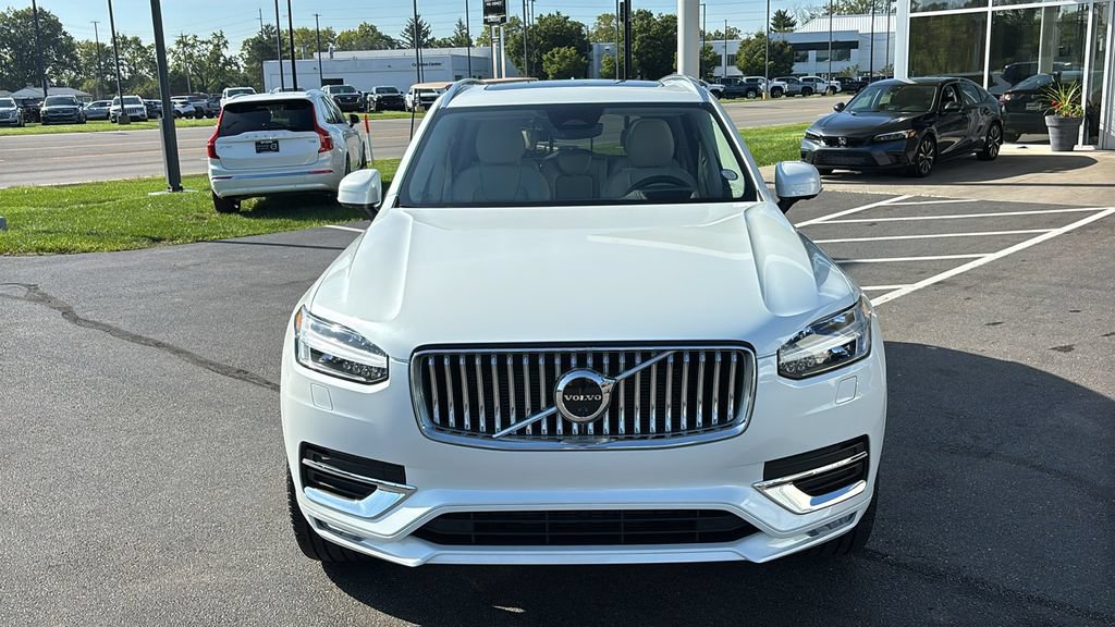 Certified 2023 Volvo XC90 B6 Ultimate AWD/4WD image 4