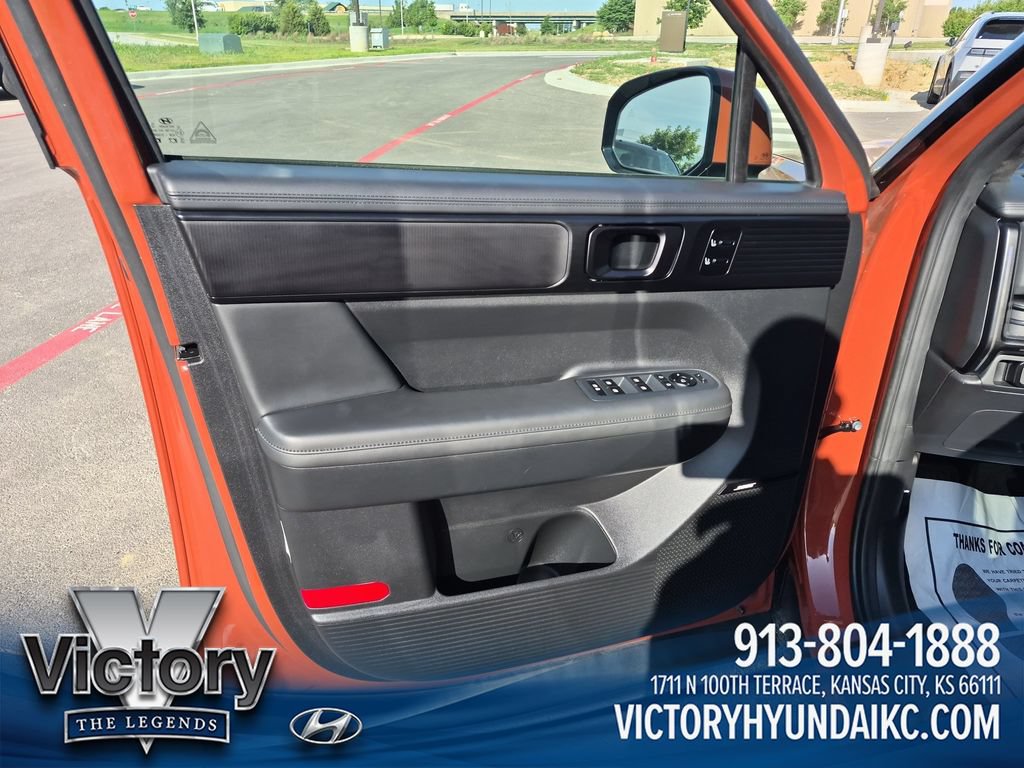 Used 2025 Hyundai Santa Fe Calligraphy FWD image 10