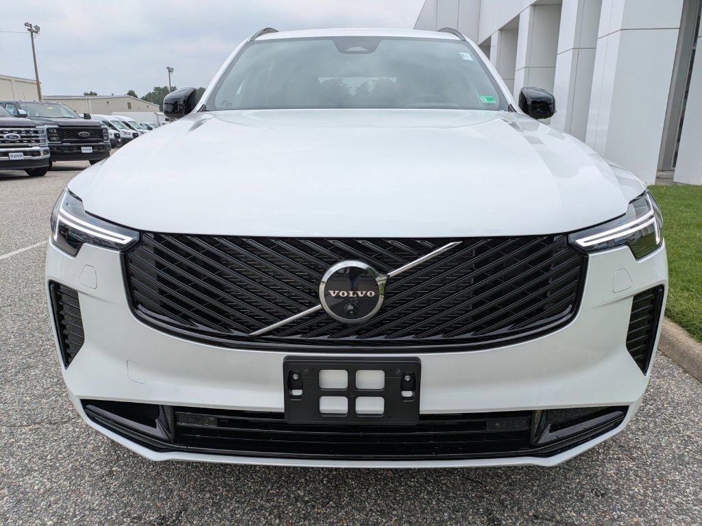 New 2026 Volvo XC90 T8 Ultra w/ Protection Package Premier AWD/4WD image 9