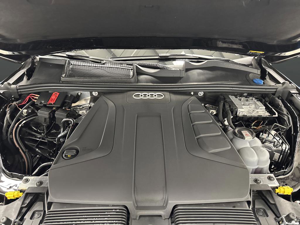 Used 2023 Audi Q7 2.0T Premium w/ Convenience Package image 40