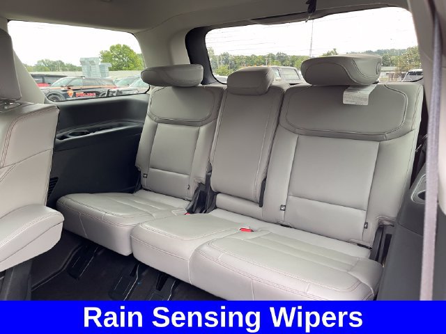 Used 2025 Ford Expedition Active AWD/4WD image 31