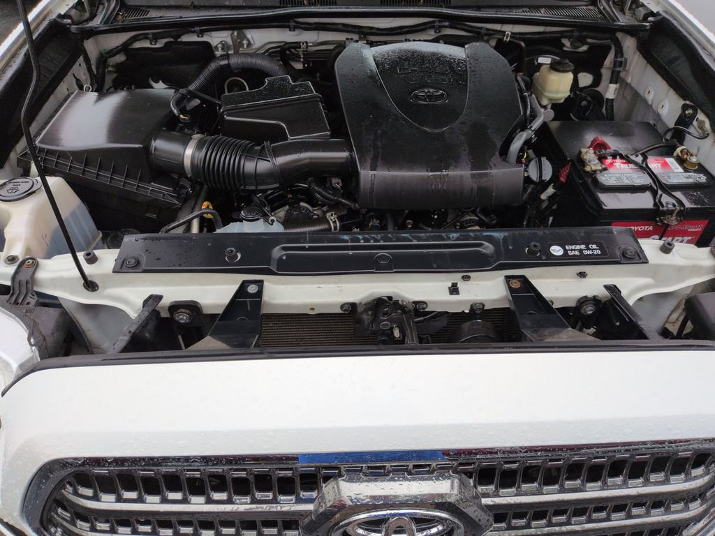 Used 2016 Toyota Tacoma TRD Sport w/ Premium & Technology Package AWD/4WD image 22